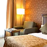 Oran 4*