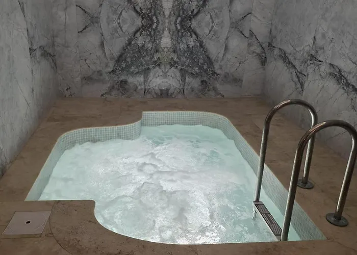 Hotel Oran 4*