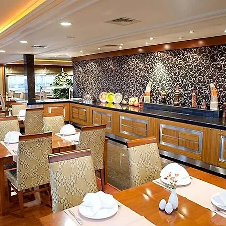 Hotel Oran 4*