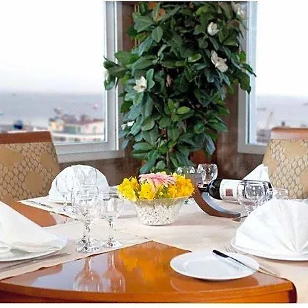 Hotel Oran 4*