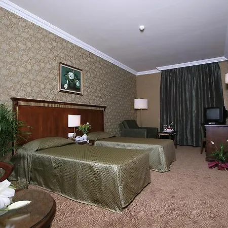 Otel Oran 4*