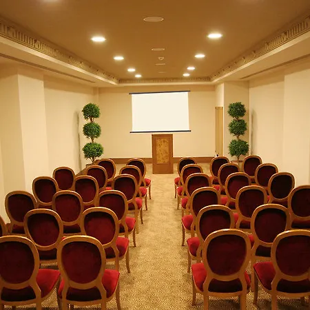 Hotel Oran 4*