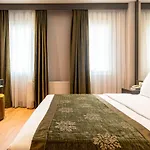 Oran Hotel 4*