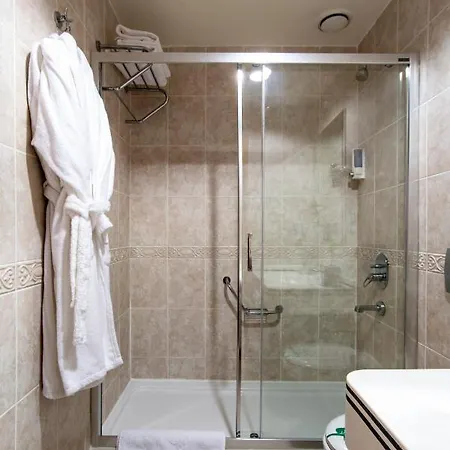 Hotell Oran 4*
