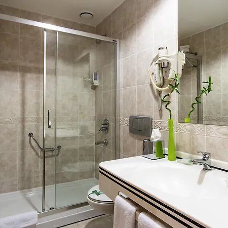Oran Hotell 4*